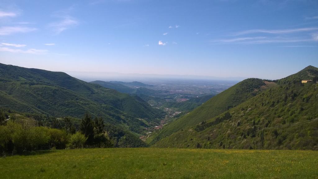 B&B Il Santo Pellegrino Adrara San Rocco Buitenkant foto